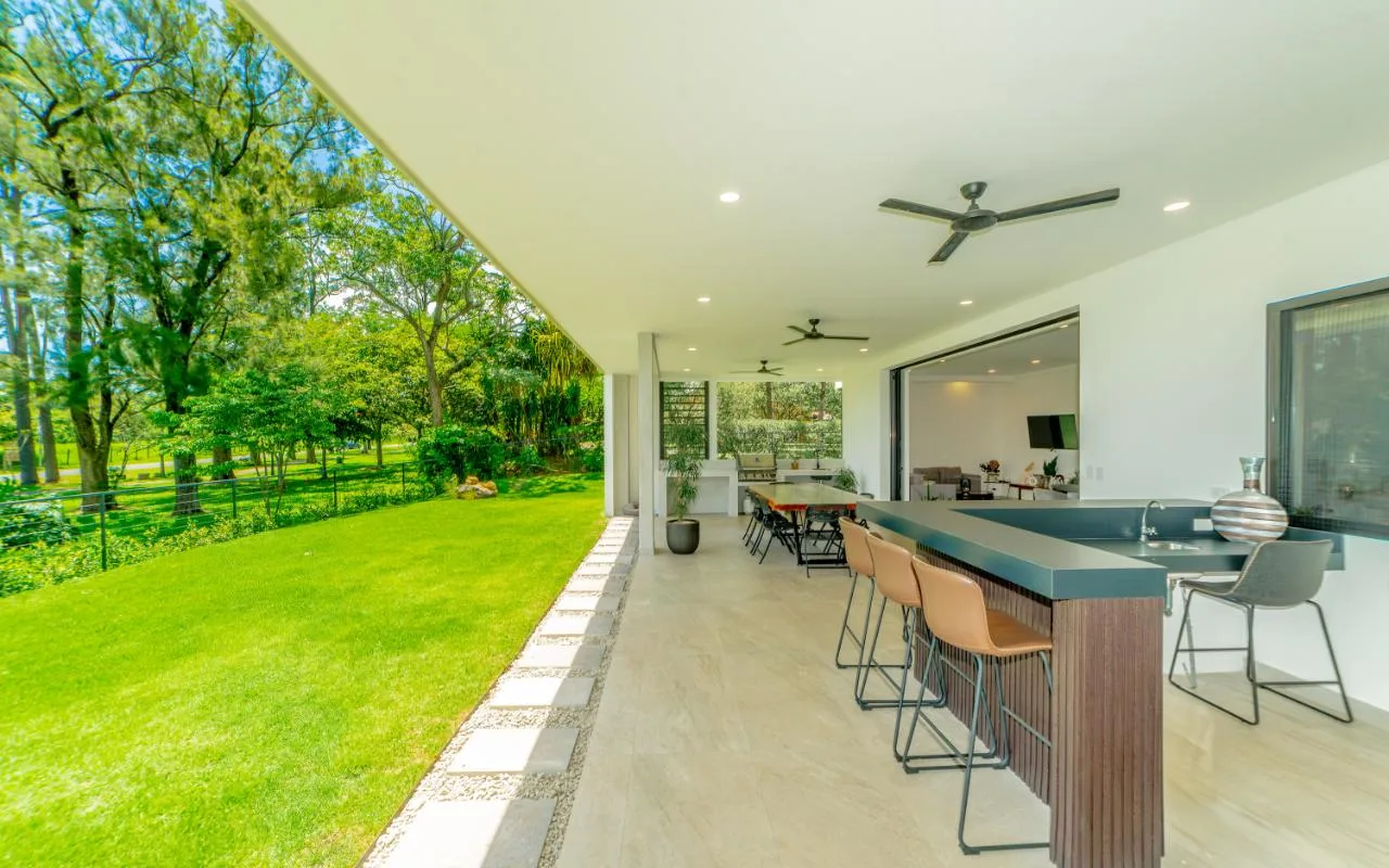 Contemporary Single-Family Home