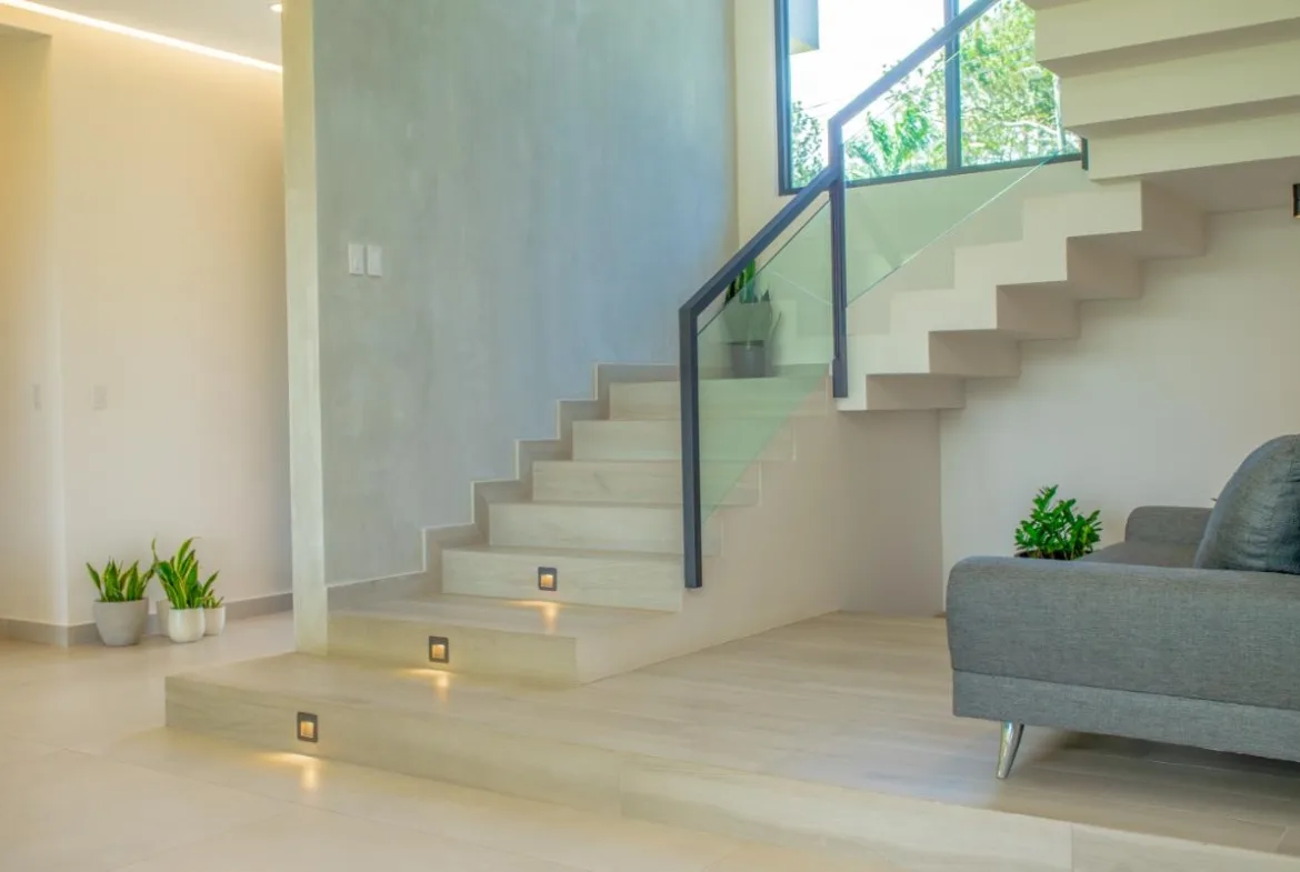 Contemporary Single-Family Home